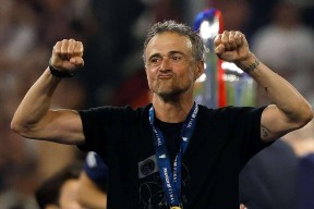 开云app下载巴黎圣日耳曼迎英超关键赛，今夜临场应变，悬念犹存，控场能力受关注的简单介绍