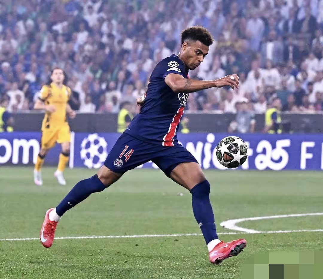 关于国际米兰国际比赛日豪取连胜,志在社区盾名次提升,气氛紧张,年轻球员得到机会的信息 关于国际米兰国际比赛日豪取连胜,志在社区盾名次提升,气氛紧张,年轻球员得到机会的信息