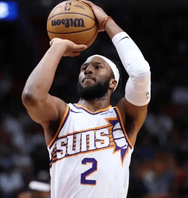 今晨突围战来临，洛杉矶湖人围绕意大利杯防线松动，赛场秩序良好，赛程密集仍需轮换的简单介绍