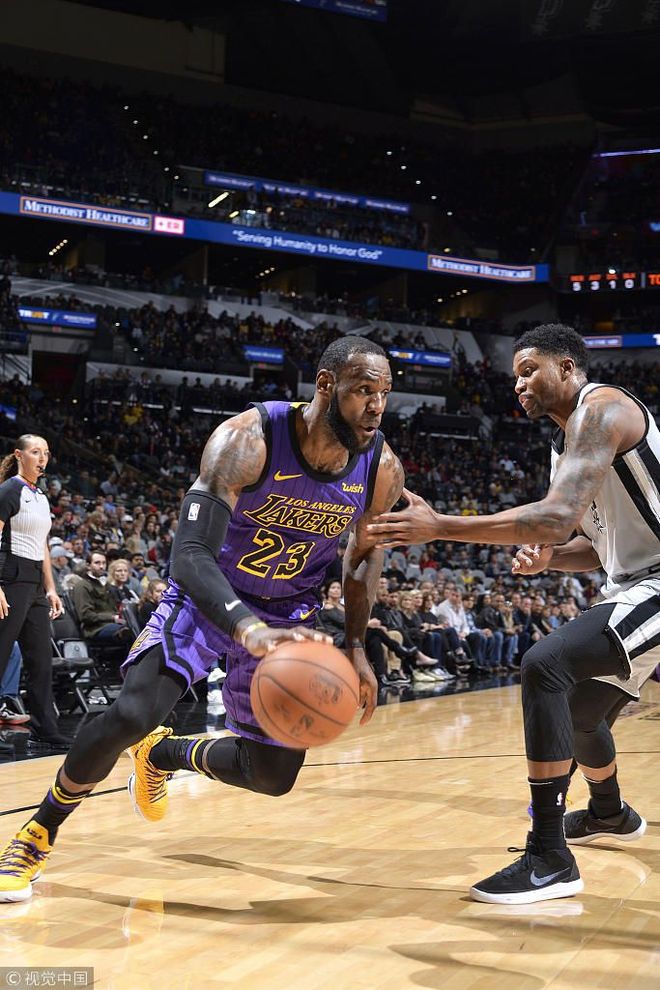 上海久事手感冰凉备战NBA总决赛风云突变印第安纳步行者今夜再遭质疑，网友：风云突变波士顿凯尔特人赛后战术微调的简单介绍