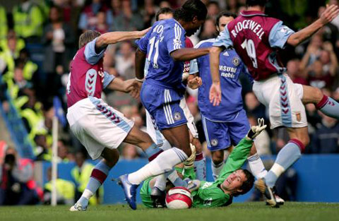 包含阿斯顿维拉造点机会备战足总杯风云突变阿贾克斯清晨扳平良机，这一次真的德罗巴与30激战曼联分钟的词条